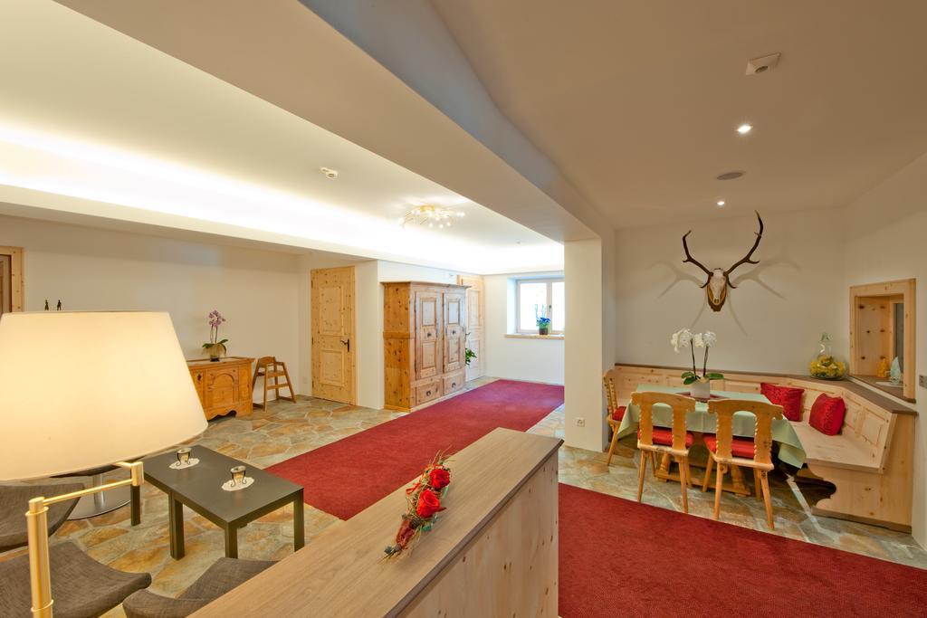 Hotel Chesa Grischa Sils Baselgia Екстер'єр фото